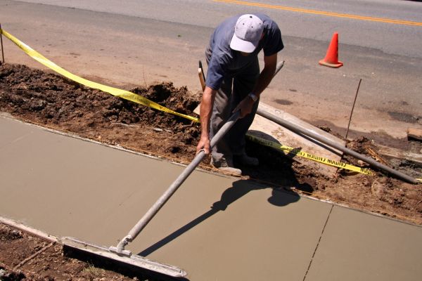 Sidewalk Building in Reston