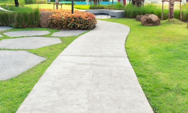 Concrete Sidewalk Installation in Reston